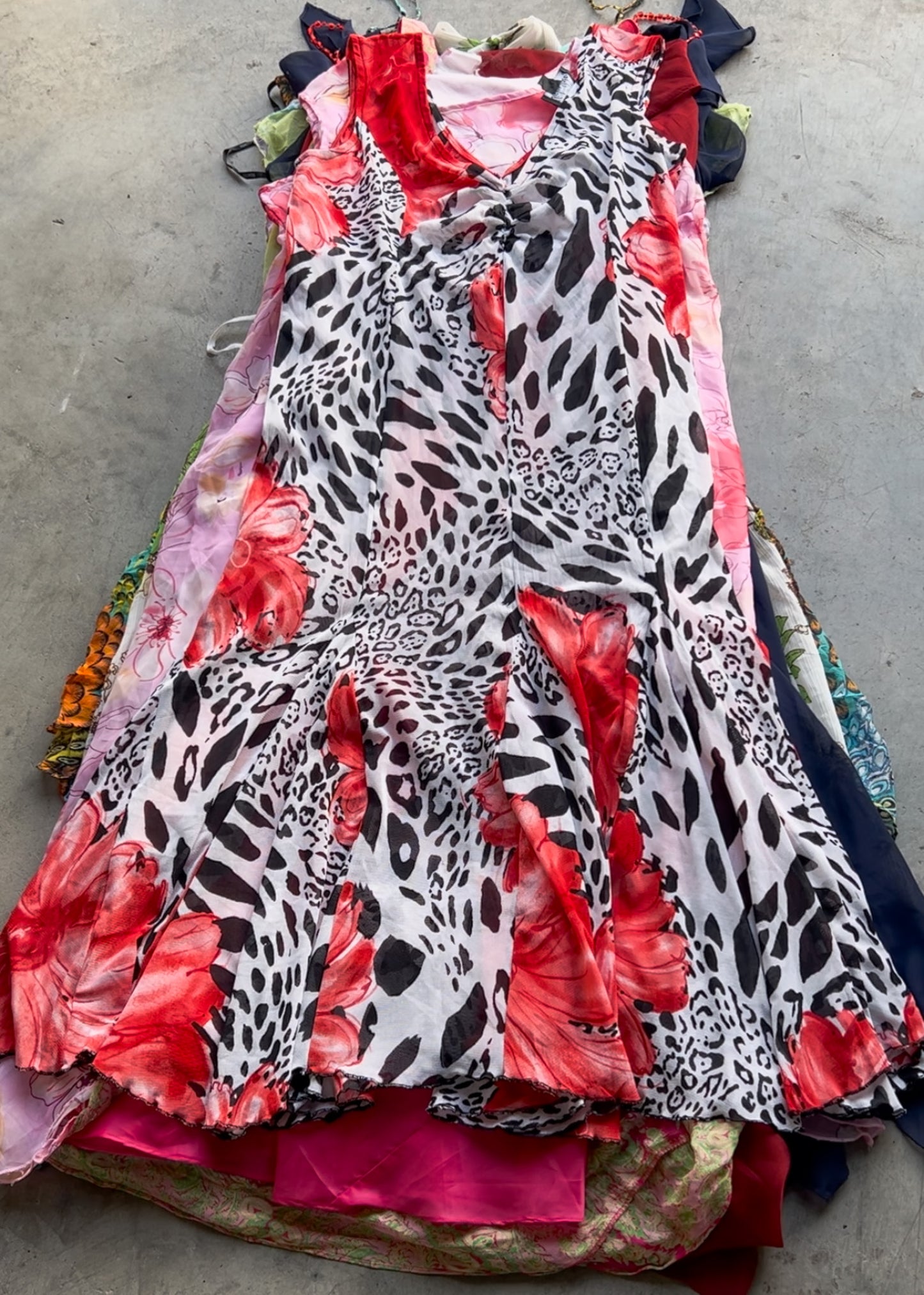 Y2K Glam Dress (20 Pieces)