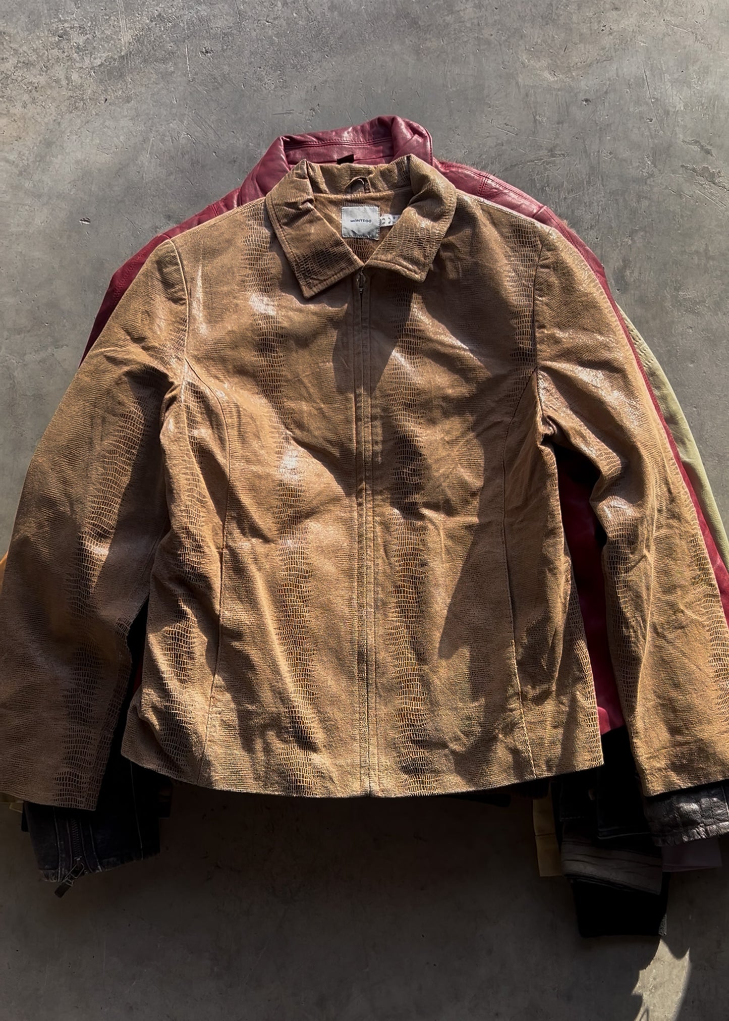 Leather Jacket (20 Pieces)